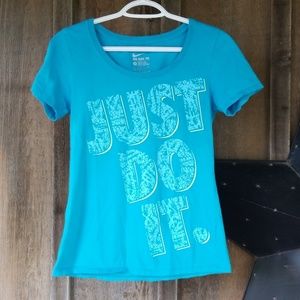 Nike tee size small